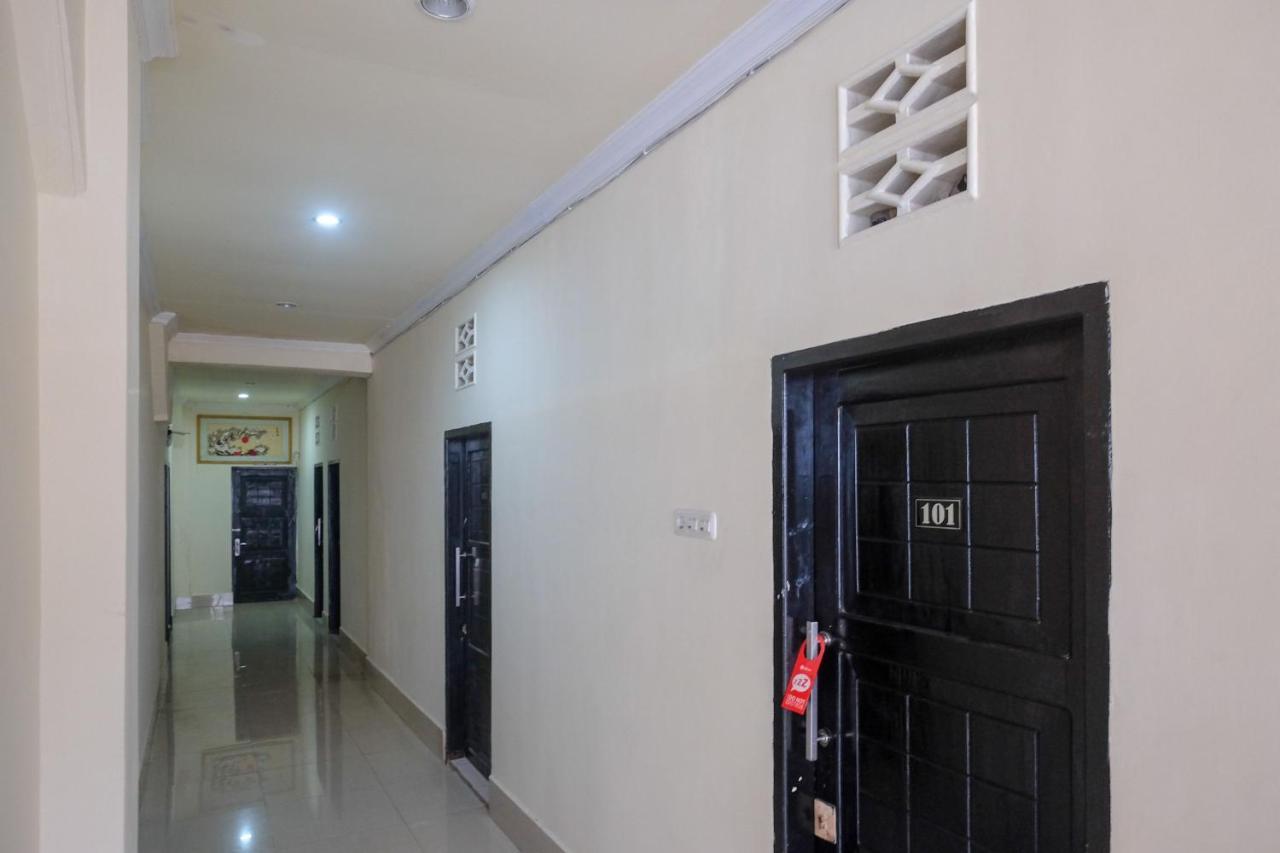 Reddoorz At Hotel Rich Parepare Near Pantai Mattirotasi Dış mekan fotoğraf