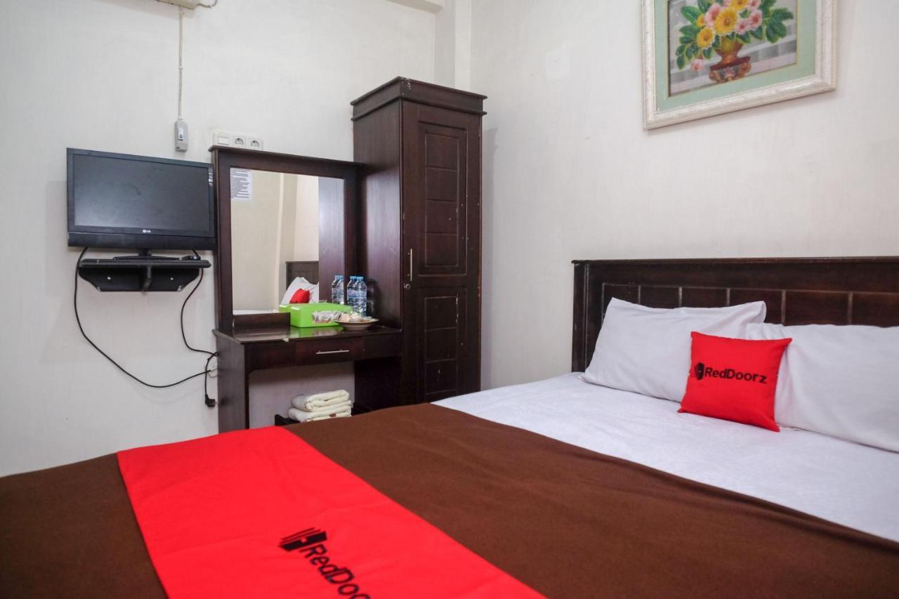 Reddoorz At Hotel Rich Parepare Near Pantai Mattirotasi Dış mekan fotoğraf