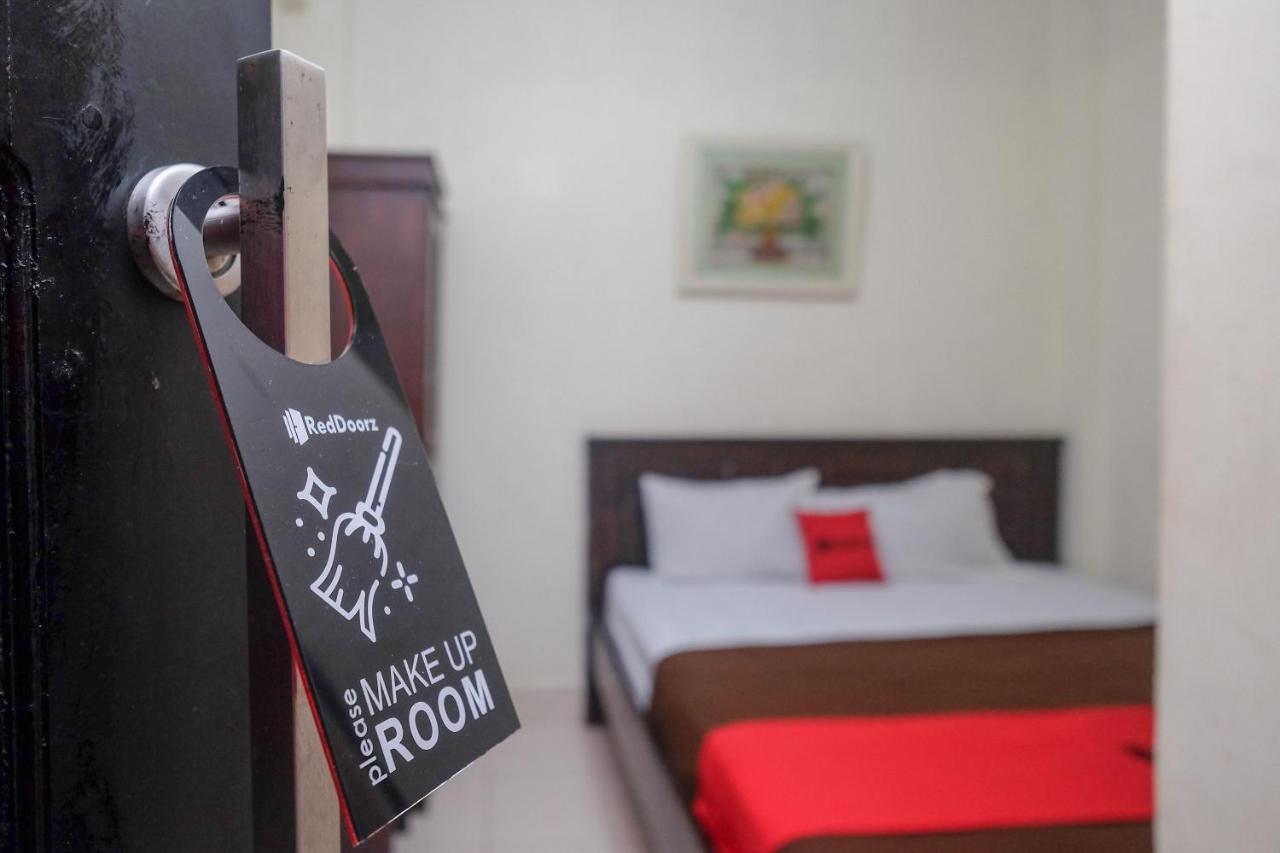 Reddoorz At Hotel Rich Parepare Near Pantai Mattirotasi Dış mekan fotoğraf