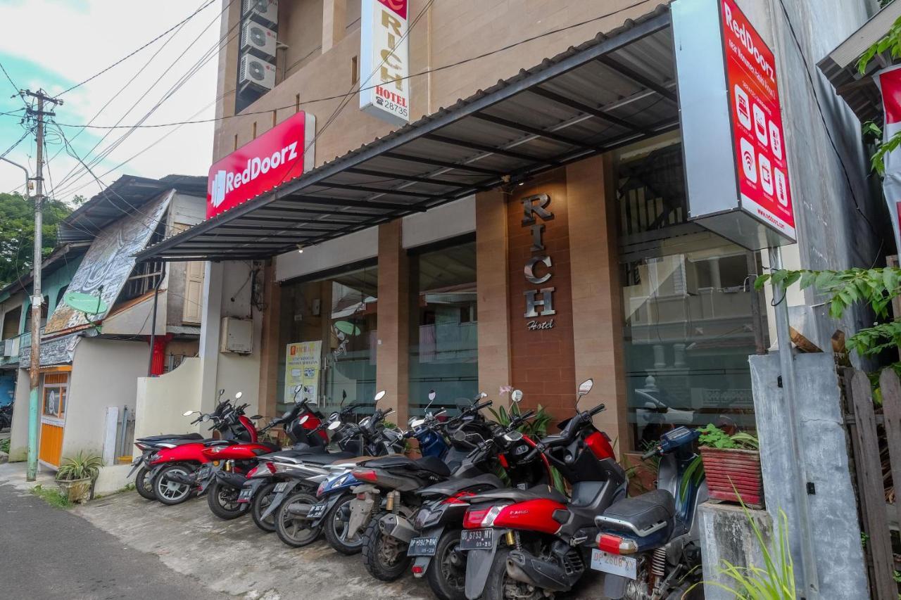 Reddoorz At Hotel Rich Parepare Near Pantai Mattirotasi Dış mekan fotoğraf