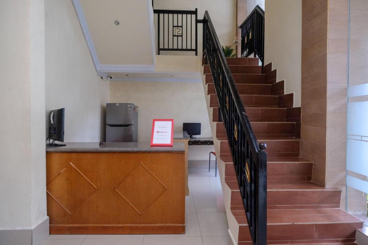Reddoorz At Hotel Rich Parepare Near Pantai Mattirotasi Dış mekan fotoğraf